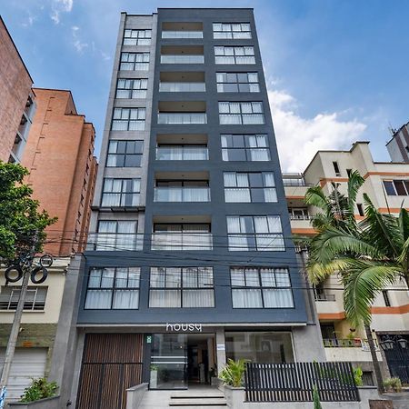 Apartamentos Housy Laureles Медельин Экстерьер фото