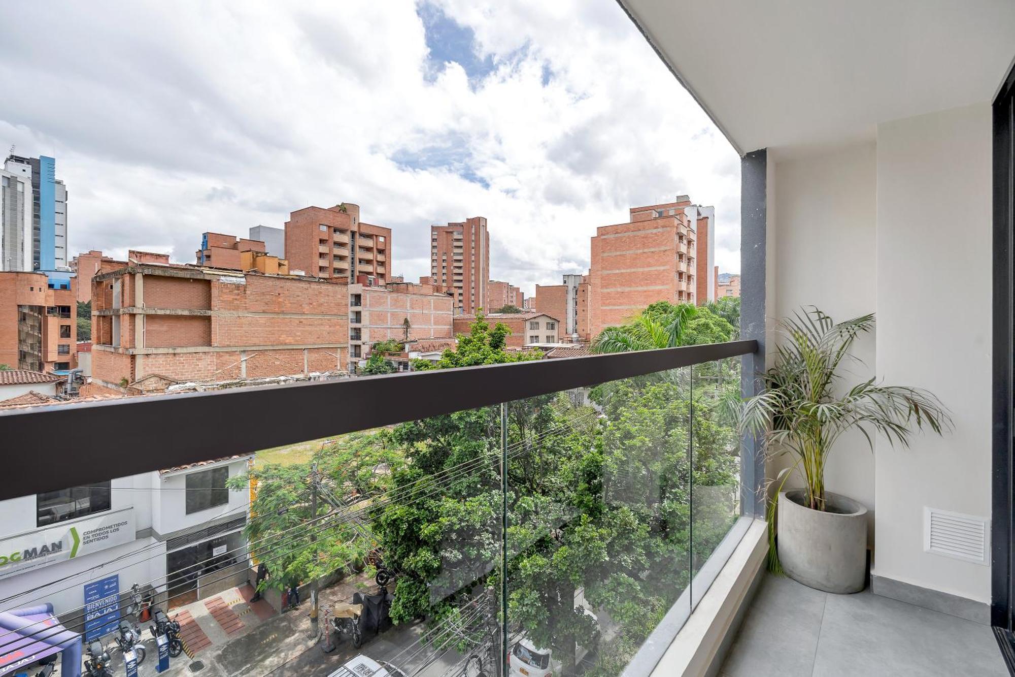 Apartamentos Housy Laureles Медельин Экстерьер фото